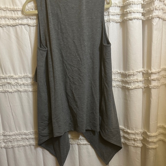 Matilda Jane Gray Sleeveless Drape Cardigan size XL - Picture 5 of 5